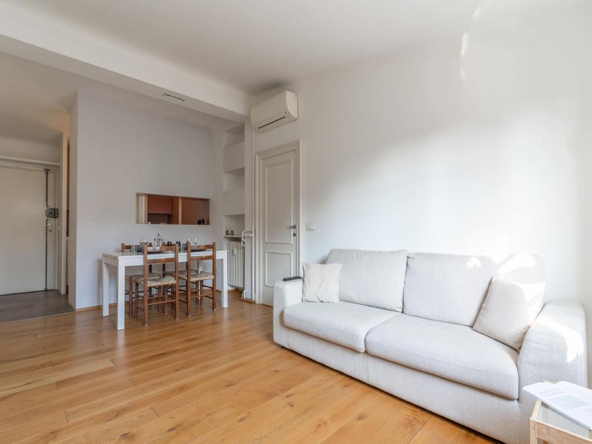The Best Rent - Lovely One-Bedroom Apartment In Moscova Милан Экстерьер фото