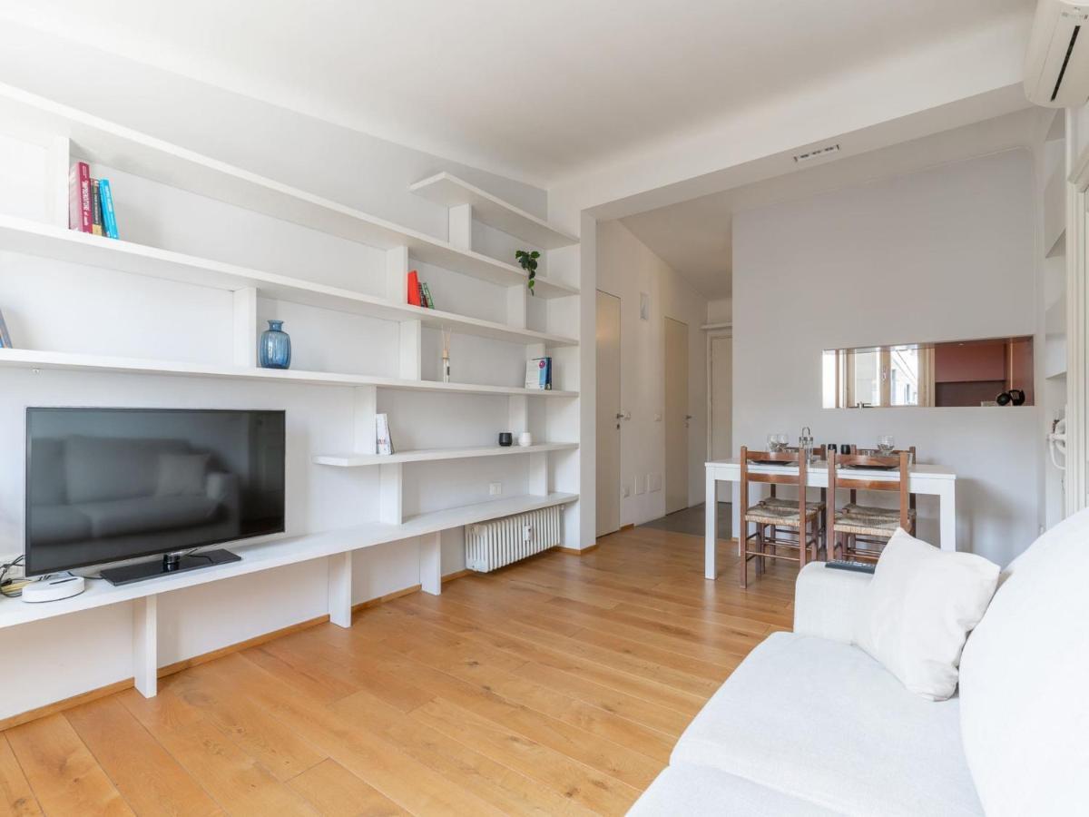 The Best Rent - Lovely One-Bedroom Apartment In Moscova Милан Экстерьер фото