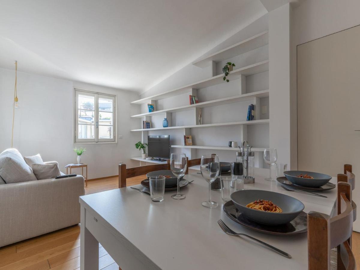 The Best Rent - Lovely One-Bedroom Apartment In Moscova Милан Экстерьер фото