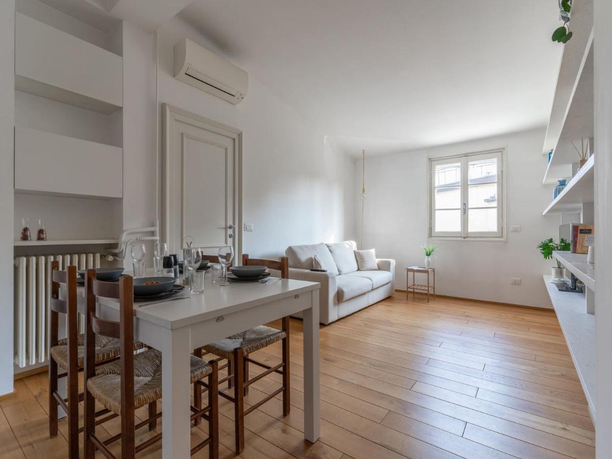 The Best Rent - Lovely One-Bedroom Apartment In Moscova Милан Экстерьер фото